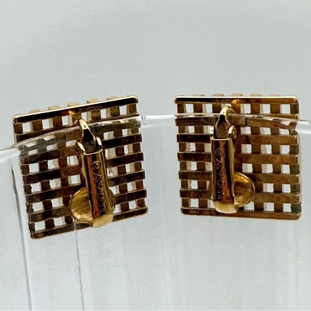 Vintage Avon‎ Gold Waffle Earrings
